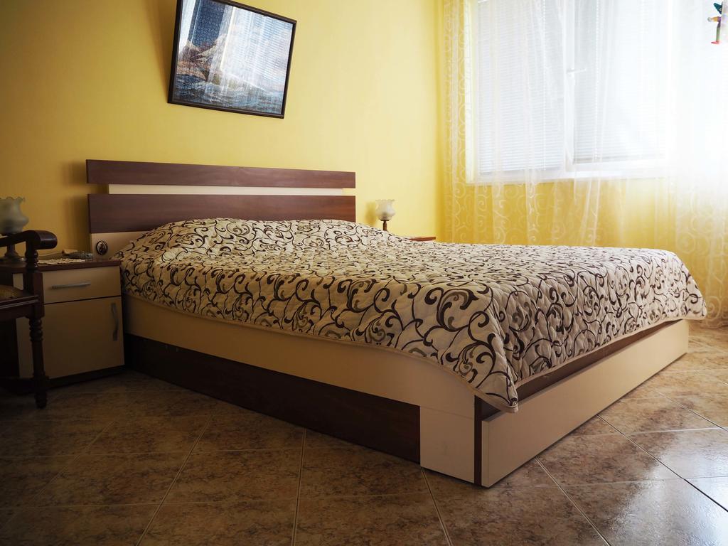 Guest House Konomaevi Sozopol Ngoại thất bức ảnh